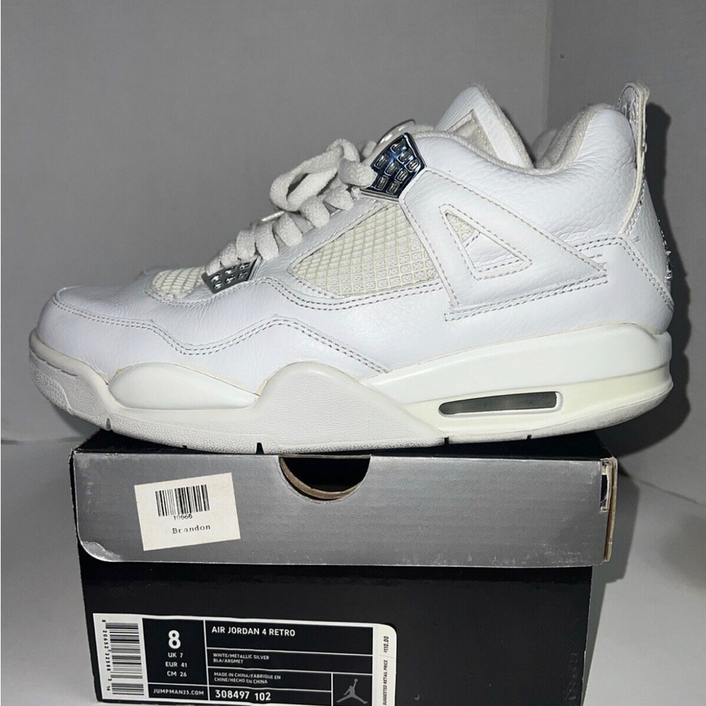 White jordan 4s
